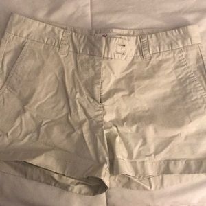 Vineyard Vines Khaki Shorts